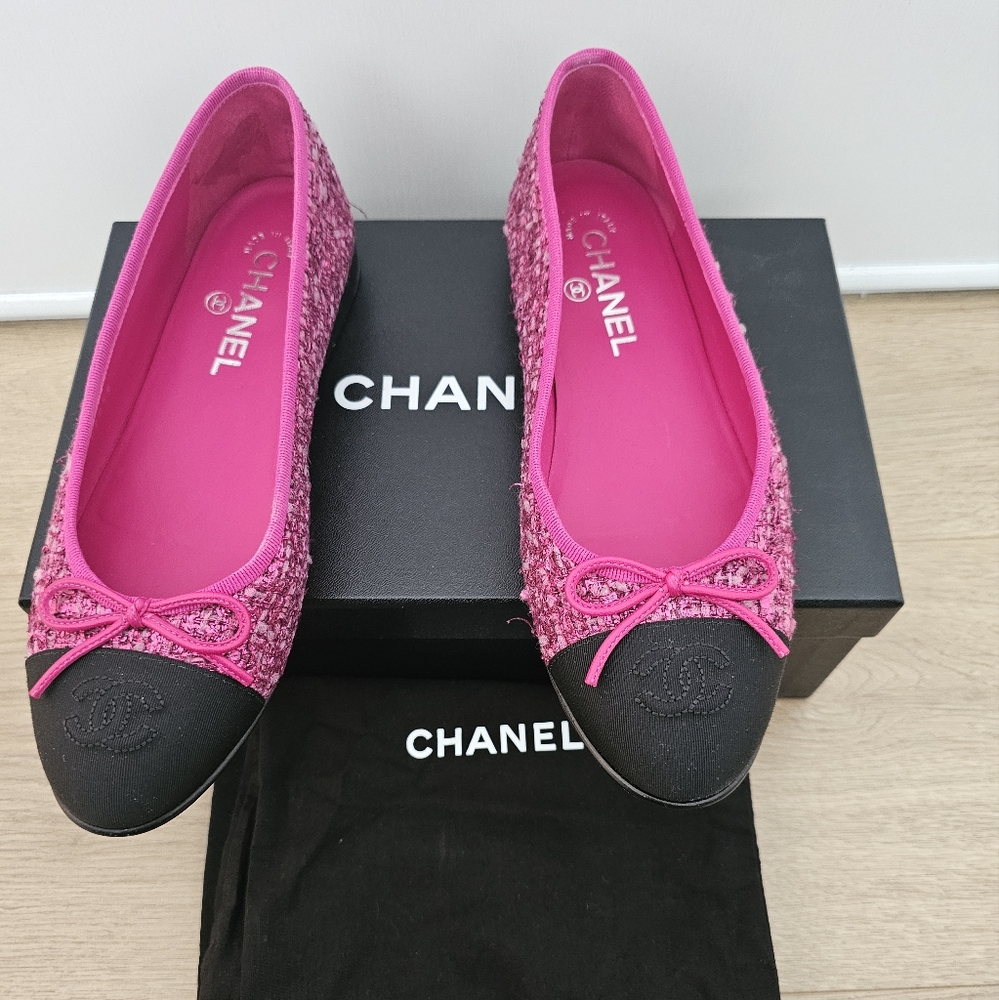 Authentic Chanel Tweed Ballerinas flats Barbie Pink 38.5 like New